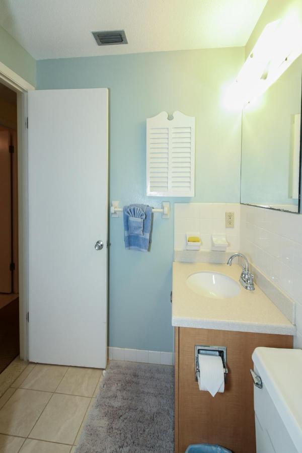 Bamboo Apartments Holmes Beach Luaran gambar
